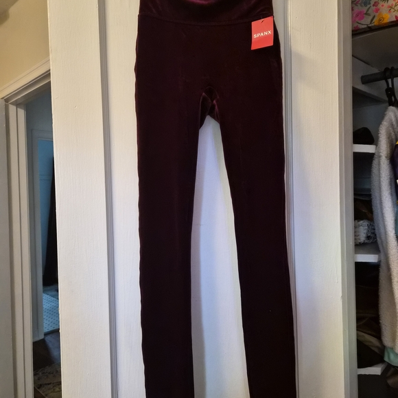 Spanx Velvet Leggings in Rich Burgundy - Picture 2 of 4